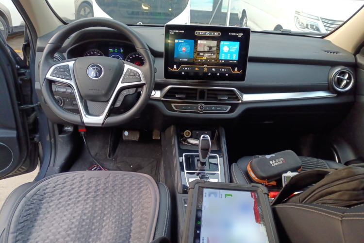 Used BYD Song New Energy 2019 Song DM 1.5TID Smart Connect Dynamic Model Center Console