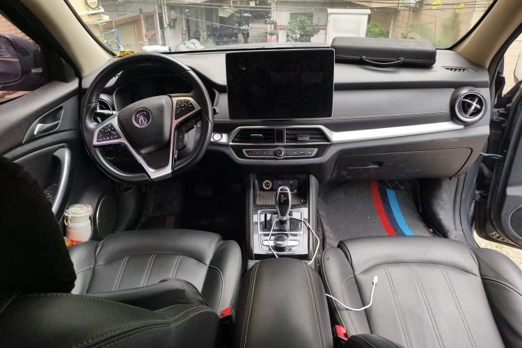 Used BYD Song New Energy 2019 Song DM 1.5TID Smart Connect Premium Model Center Console