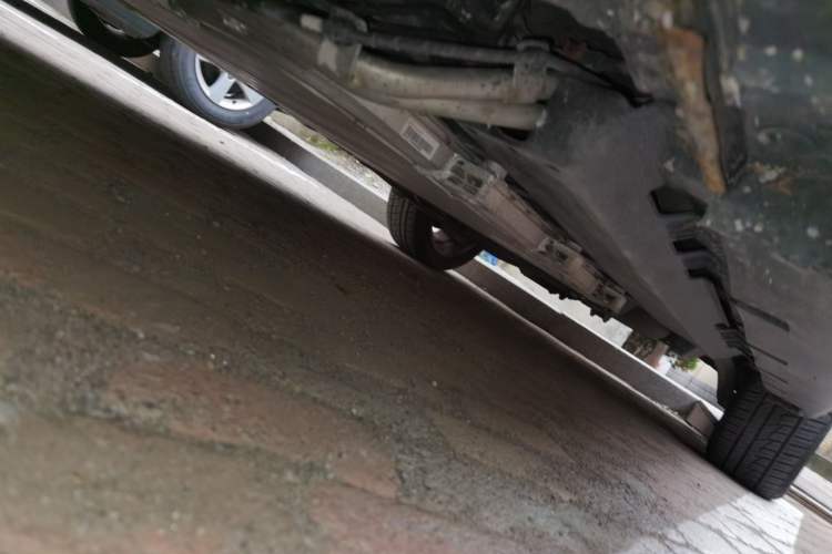 Used BYD Song New Energy 2019 Song DM 1.5TID Smart Connect Premium Model Chassis Front Left
