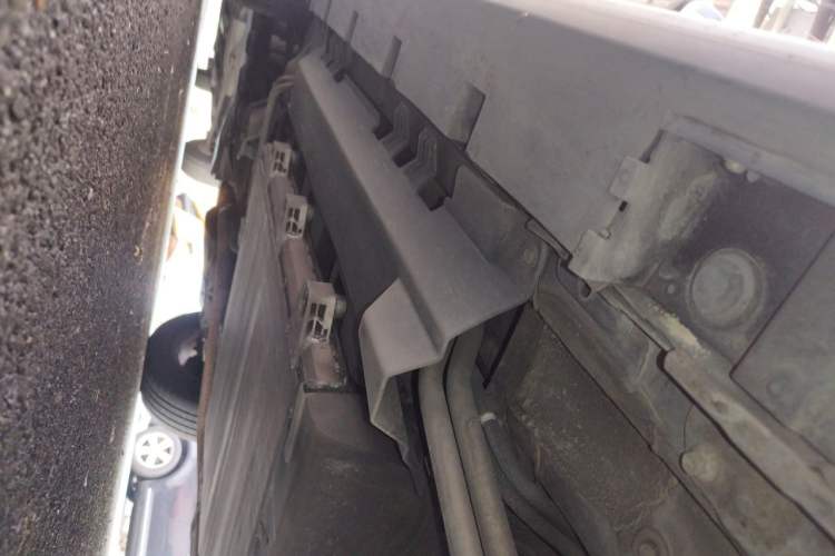 Used BYD Song New Energy 2019 Song DM 1.5TID Smart Connect Premium Model Chassis Rear Left