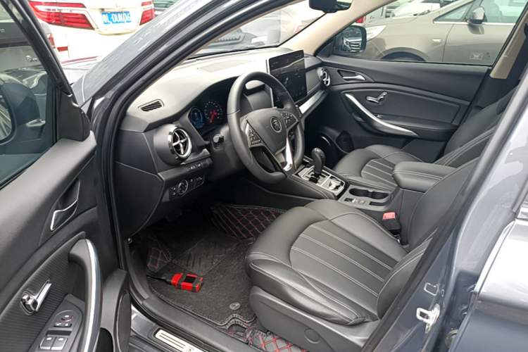 Used BYD Song New Energy 2019 Song DM 1.5TID Smart Connect Dynamic Model Driver Seat