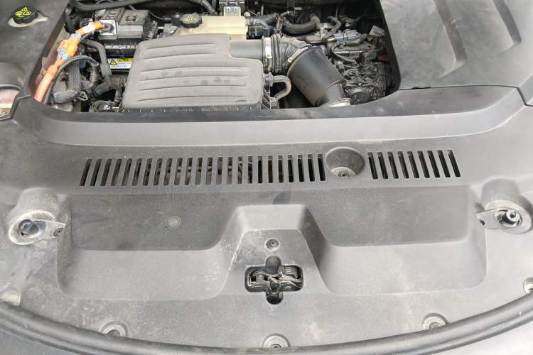 Used BYD Song New Energy 2019 Song DM 1.5TID Smart Connect Premium Model Engine Bay
