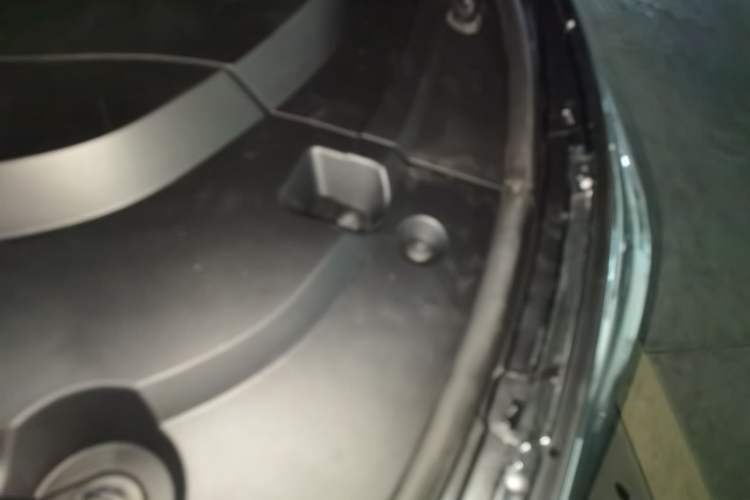 Used BYD Song New Energy 2019 Song DM 1.5TID Smart Connect Premium Model Engine Bay Left
