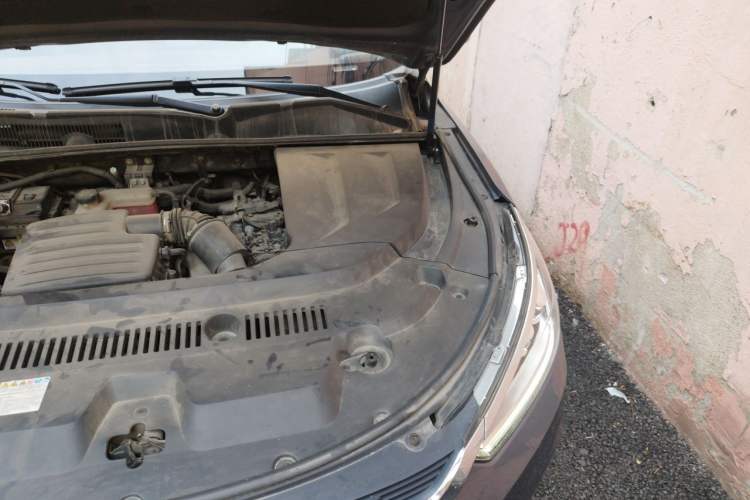 Used BYD Song New Energy 2019 Song DM 1.5TID Smart Connect Premium Model Engine Bay Left
