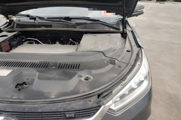 Used BYD Song New Energy 2019 Song EV500 Smart Connect Elite Model Engine Bay Left