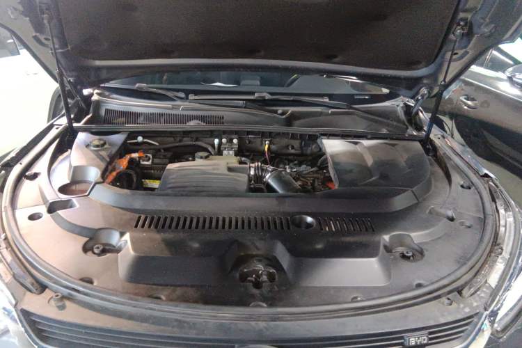 Used BYD Song New Energy 2019 Song DM 1.5TID Smart Connect Dynamic Model Engine Bay