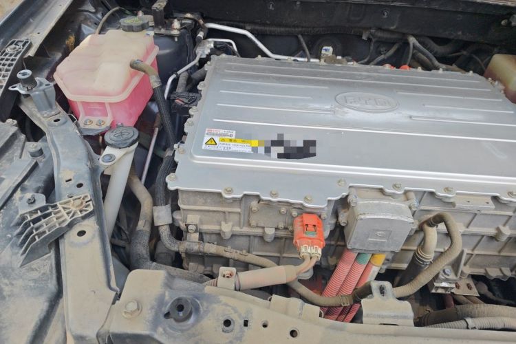 Used BYD Song New Energy 2019 Song EV500 Smart Connect Elite Model Engine Bay Right