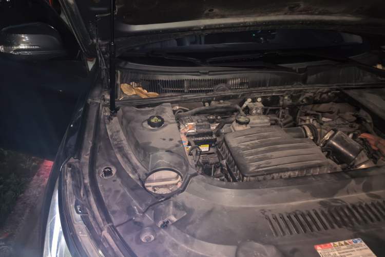 Used BYD Song New Energy 2019 Song DM 1.5TID Smart Connect Premium Model Engine Bay Right