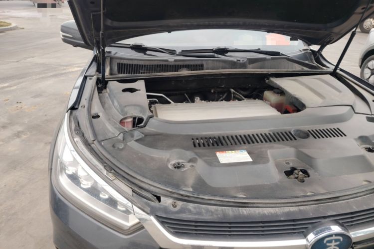 Used BYD Song New Energy 2019 Song EV500 Smart Connect Elite Model Engine Bay Right
