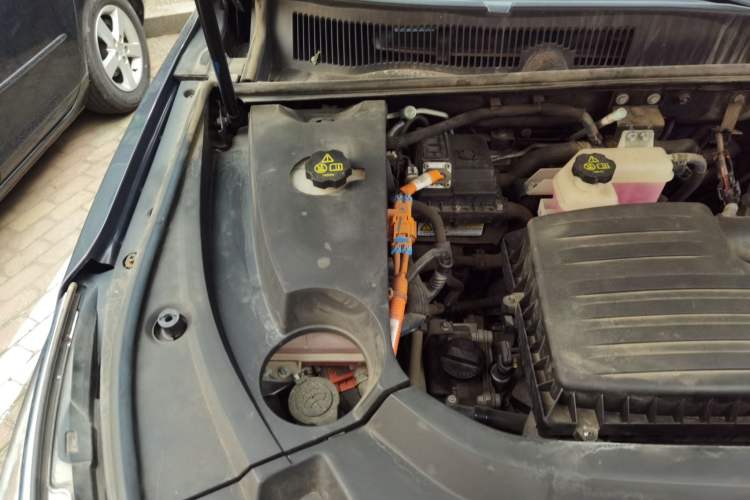 Used BYD Song New Energy 2019 Song DM 1.5TID Smart Connect Premium Model Engine Bay Right