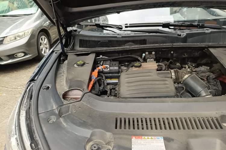 Used BYD Song New Energy 2019 Song DM 1.5TID Smart Connect Dynamic Model Engine Bay Right
