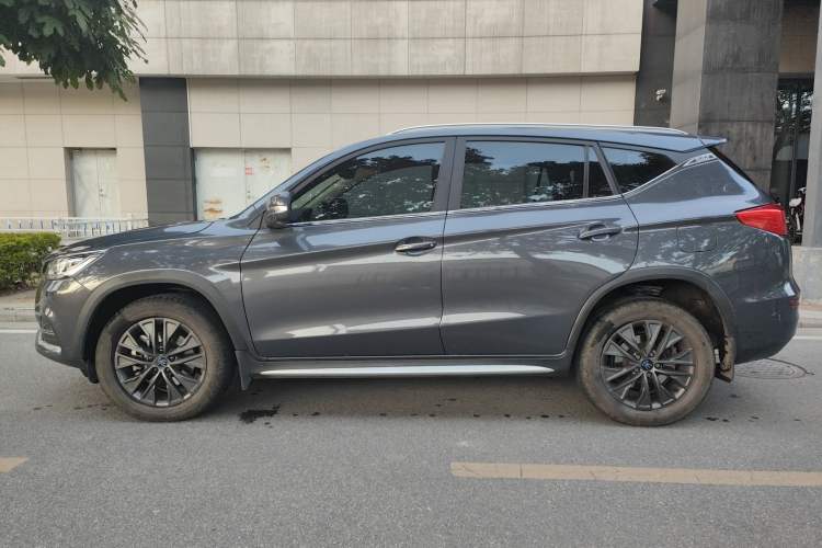 Used BYD Song New Energy 2019 Song DM 1.5TID Smart Connect Dynamic Model Exterior 5