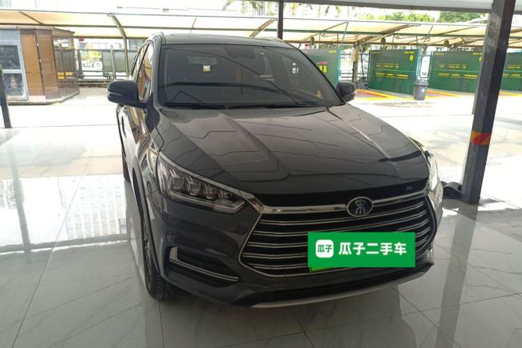 Used BYD Song New Energy 2019 Song DM 1.5TID Smart Connect Premium Model Front Right 45 Deg