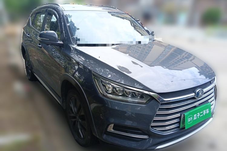Used BYD Song New Energy 2019 Song DM 1.5TID Smart Connect Premium Model Front Right 45 Deg