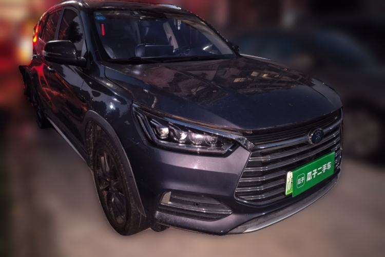Used BYD Song New Energy 2019 Song DM 1.5TID Smart Connect Premium Model Front Right 45 Deg