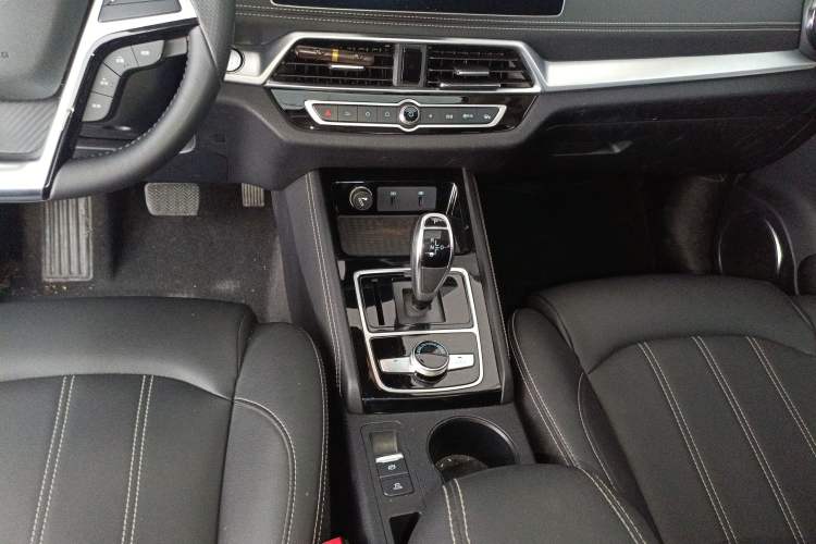 Used BYD Song New Energy 2019 Song DM 1.5TID Smart Connect Premium Model Gear Lever