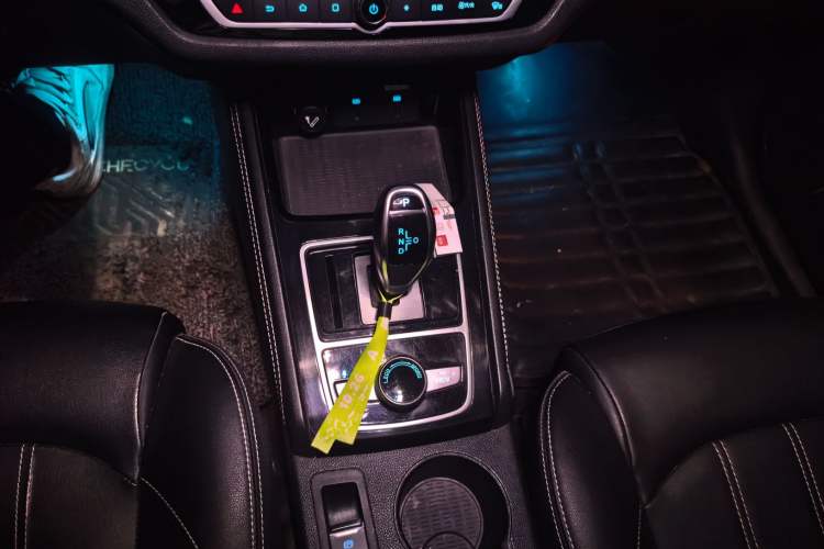 Used BYD Song New Energy 2019 Song DM 1.5TID Smart Connect Premium Model Gear Lever