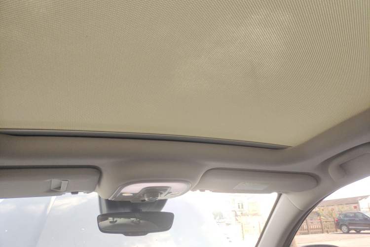 Used BYD Song New Energy 2019 Song DM 1.5TID Smart Connect Premium Model Headliner