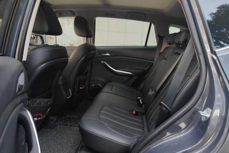 Used BYD Song New Energy 2019 Song DM 1.5TID Smart Connect Dynamic Model Interior 1