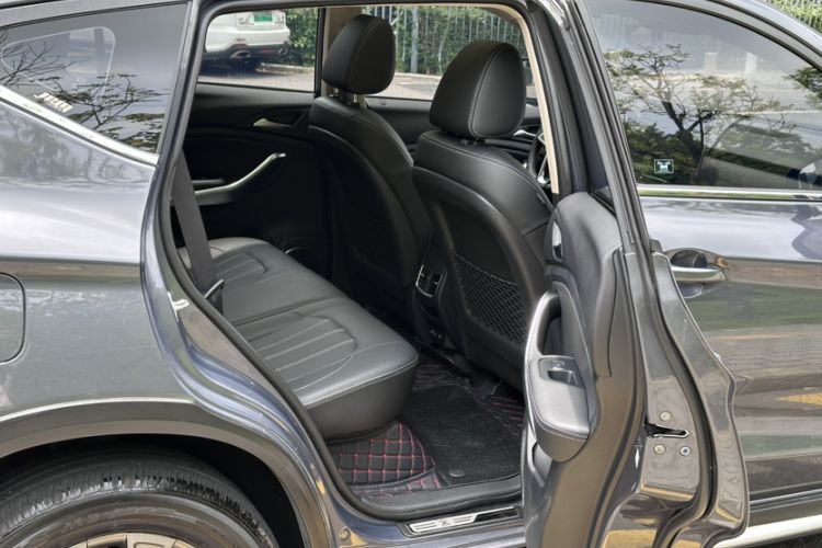 Used BYD Song New Energy 2019 Song DM 1.5TID Smart Connect Dynamic Model Interior 3