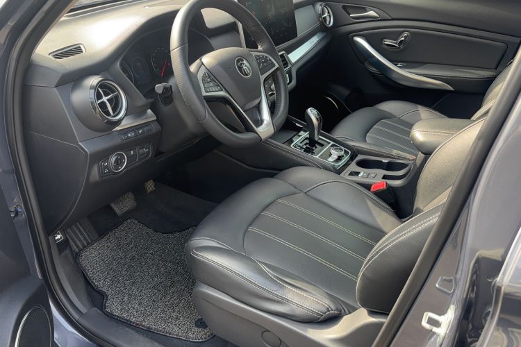 Used BYD Song New Energy 2019 Song DM 1.5TID Smart Connect Dynamic Model Interior 3