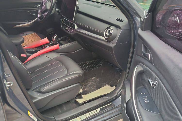 Used BYD Song New Energy 2019 Song DM 1.5TID Smart Connect Dynamic Model Interior 5