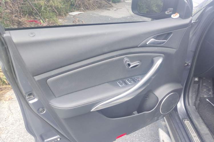 Used BYD Song New Energy 2019 Song DM 1.5TID Smart Connect Premium Model Left Front Door Interior