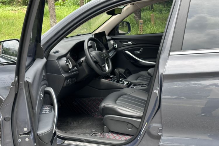 Used BYD Song New Energy 2019 Song DM 1.5TID Smart Connect Dynamic Model Left Front Seat