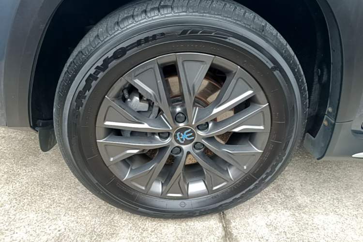 Used BYD Song New Energy 2019 Song DM 1.5TID Smart Connect Dynamic Model Left Front Wheel Hub