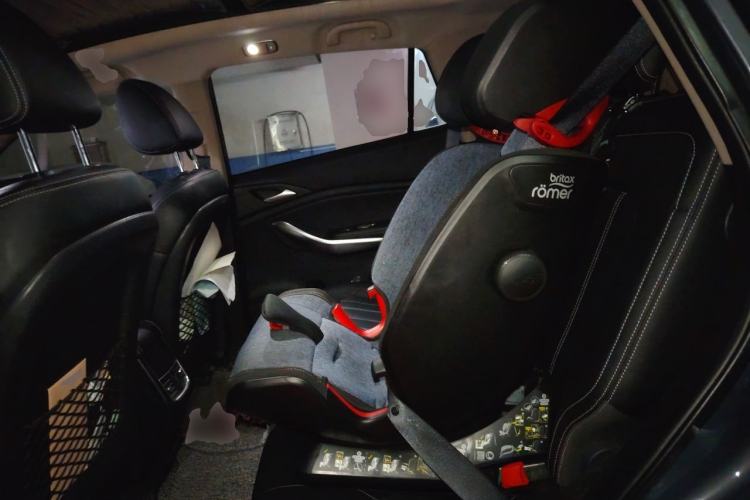 Used BYD Song New Energy 2019 Song DM 1.5TID Smart Connect Dynamic Model Left Rear Seat