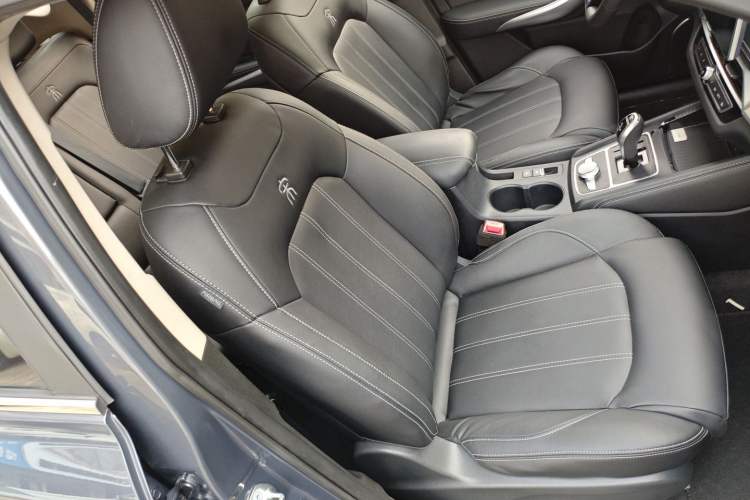 Used BYD Song New Energy 2019 Song DM 1.5TID Smart Connect Dynamic Model Right Front Seat