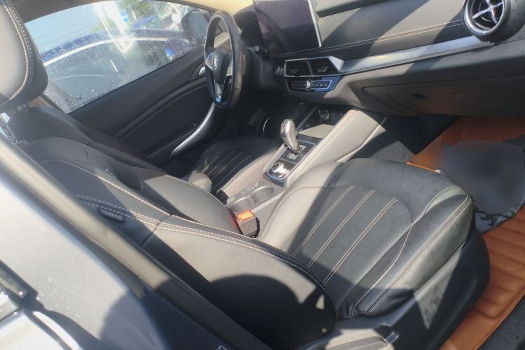 Used BYD Song New Energy 2019 Song DM 1.5TID Smart Connect Premium Model Right Front Seat