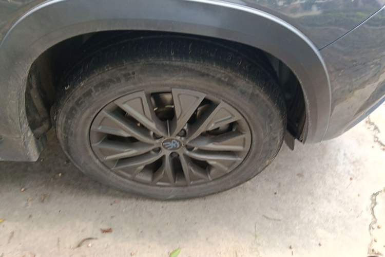 Used BYD Song New Energy 2019 Song DM 1.5TID Smart Connect Premium Model Right Front Wheel Hub