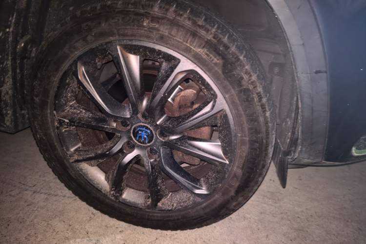 Used BYD Song New Energy 2019 Song DM 1.5TID Smart Connect Premium Model Right Front Wheel Hub