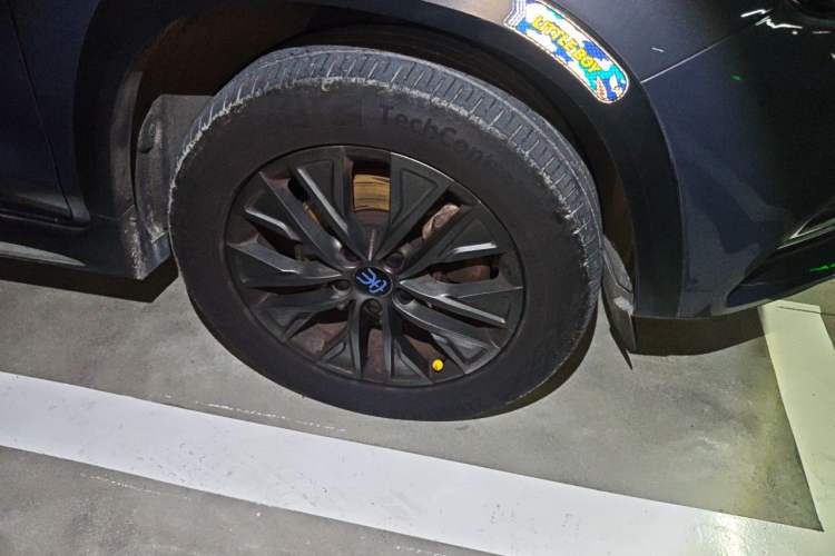 Used BYD Song New Energy 2019 Song DM 1.5TID Smart Connect Dynamic Model Right Front Wheel Hub