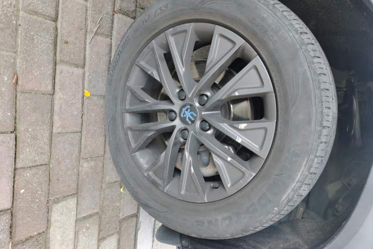 Used BYD Song New Energy 2019 Song DM 1.5TID Smart Connect Dynamic Model Right Front Wheel Hub
