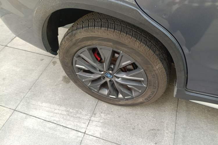 Used BYD Song New Energy 2019 Song DM 1.5TID Smart Connect Dynamic Model Right Rear Wheel Hub
