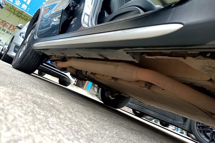 Used BYD Song New Energy 2019 Song DM 1.5TID Smart Connect Dynamic Model Right Side Sill