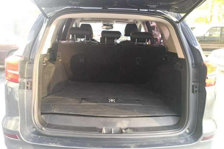 Used BYD Song New Energy 2019 Song DM 1.5TID Smart Connect Dynamic Model Trunk