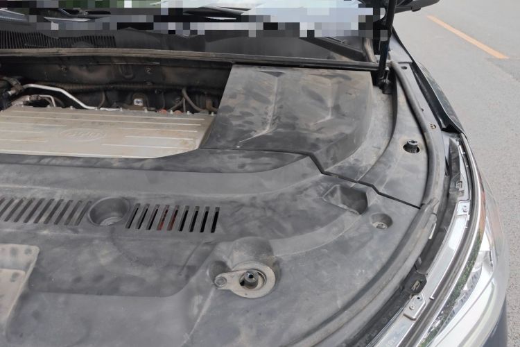 Used BYD Song New Energy 2019 Song EV500 Smart Connect Elite Model Engine Bay Left