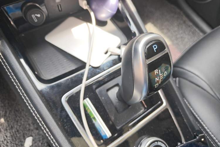 Used BYD Song New Energy 2019 Song EV500 Smart Connect Elite Model Gear Lever