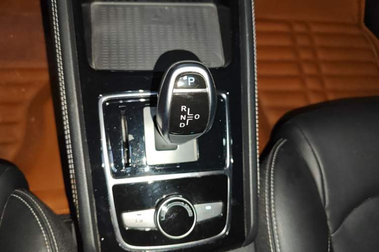 Used BYD Song New Energy 2019 Song DM 1.5TID Smart Connect Premium Model Gear Lever