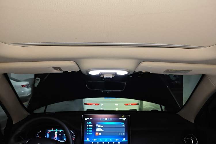Used BYD Song New Energy 2019 Song DM 1.5TID Smart Connect Premium Model Headliner