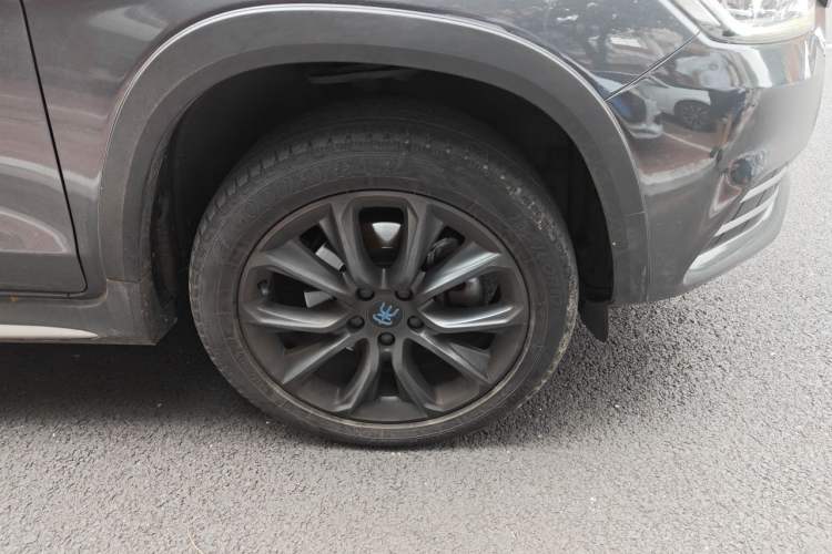 Used BYD Song New Energy 2019 Song EV500 Smart Connect Elite Model Right Front Wheel Hub