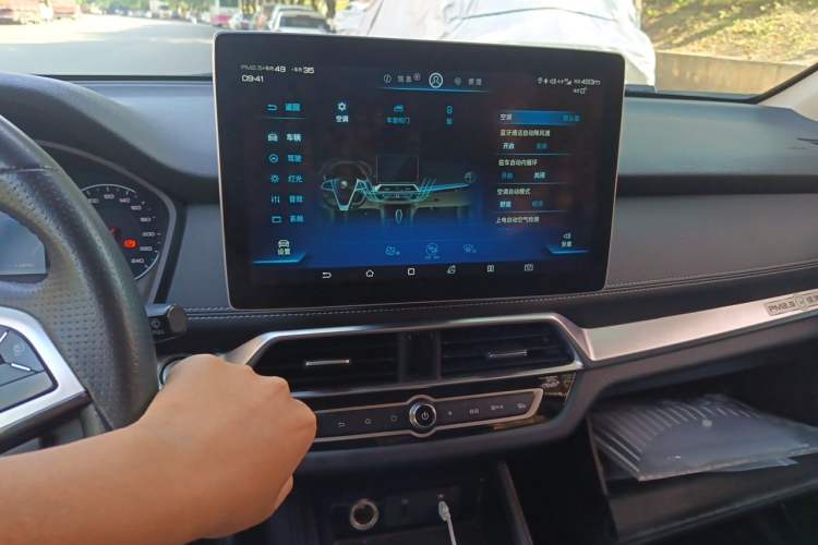 Used BYD Song New Energy 2019 Song EV500 Smart Connect Leading Model Audio And AC Panel