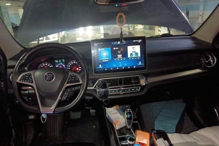 Used BYD Song New Energy 2019 Song DM 1.5TID Smart Connect Dynamic Model Center Console