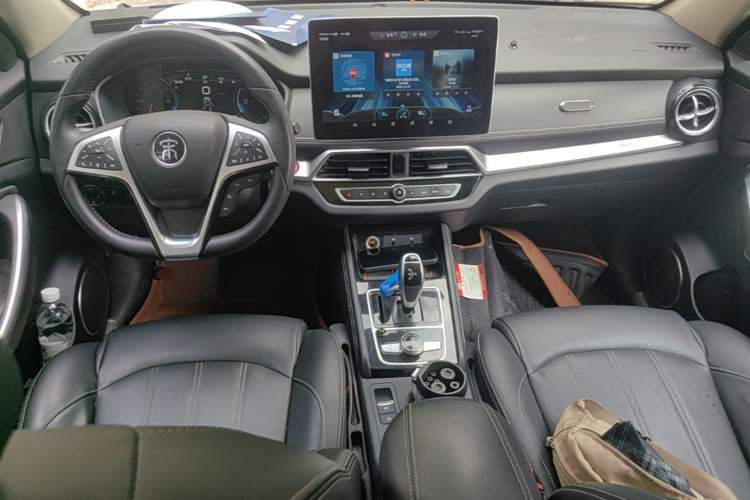 Used BYD Song New Energy 2019 Song DM 1.5TID Smart Connect Premium Model Center Console
