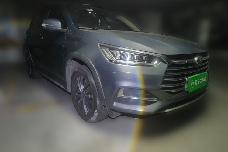 Used BYD Song New Energy 2019 Song DM 1.5TID Smart Connect Dynamic Model Front Right 45 Deg