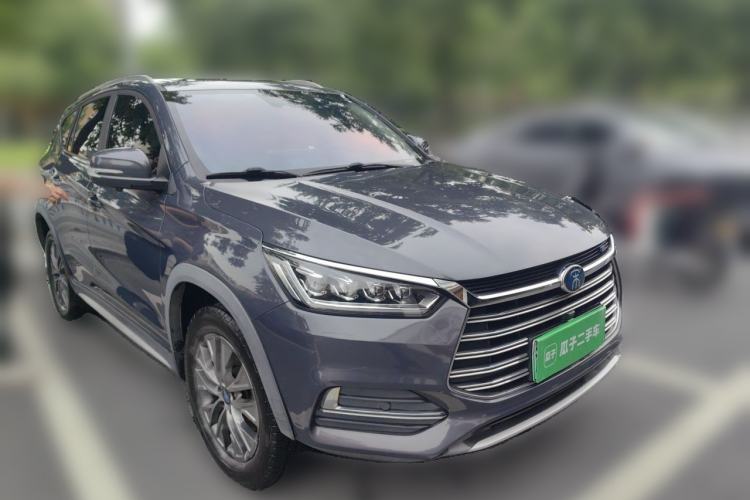 Used BYD Song New Energy 2019 Song DM 1.5TID Smart Connect Premium Model Front Right 45 Deg