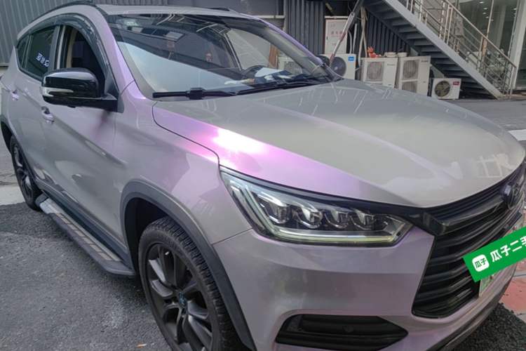 Used BYD Song New Energy 2019 Song DM 1.5TID Smart Connect Premium Model Front Right 45 Deg